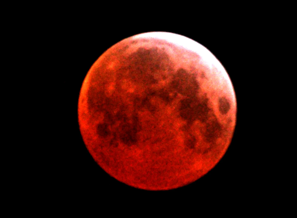 Le istruzioni del Planetario Pythagoras per l�eclissi di luna del 28 agosto