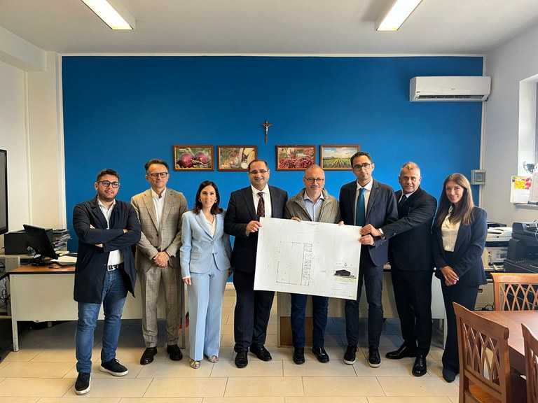 A Polistena consegnati i lavori della nuova palestra a servizio degli istituti scolastici �Rechichi� sede distaccamento e �Renda�